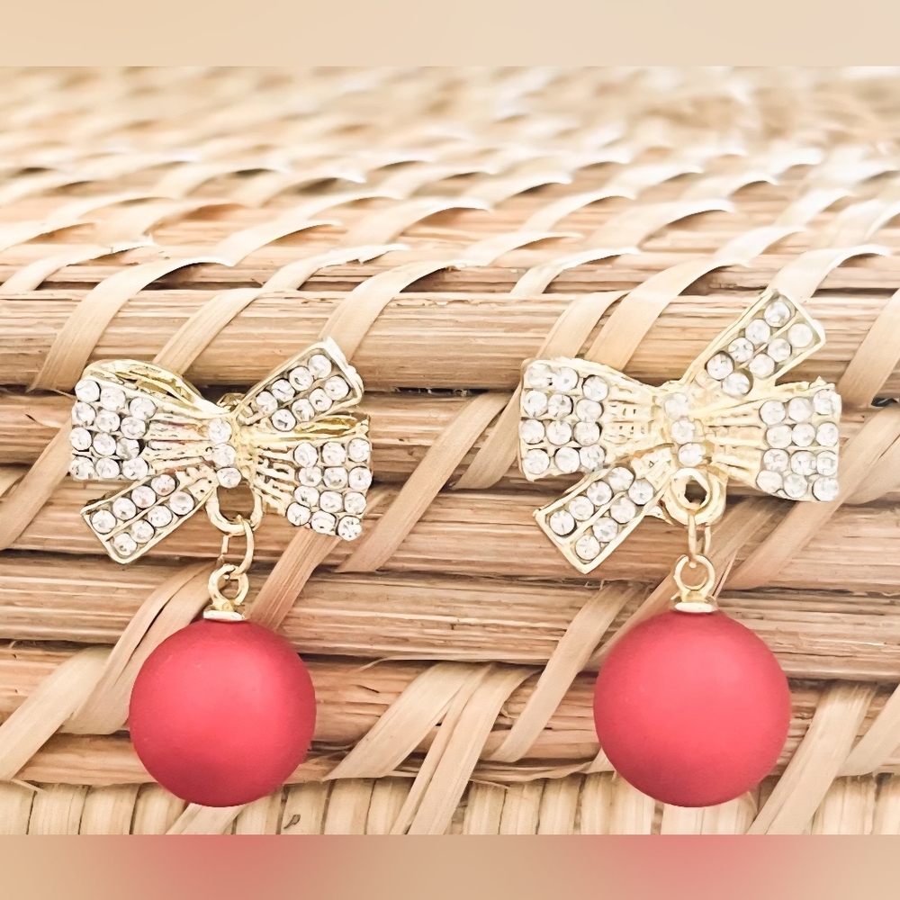 Beautiful Gold Bow Red Bulb Christmas Earrings
